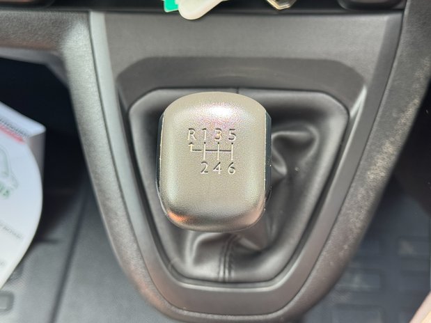 Citroen Dispatch XLWB L3H1 Low Roof Enterprise 1400 Air Con SELECT 35