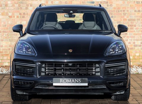 Porsche Cayenne Turbo 4