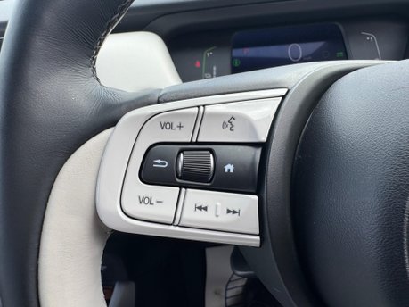 Honda Jazz I-MMD EX 22