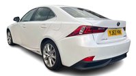 Lexus Is 2.5 300h Luxury Saloon 4dr Petrol Hybrid E-CVT Euro 5 (s/s) (223 ps) 3