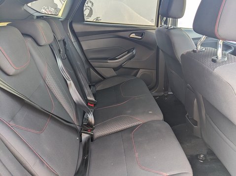 Ford Focus ST-LINE 17