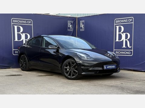 Tesla Model 3 Long Range Saloon 4dr Electric Auto RWD (282 ps) 1