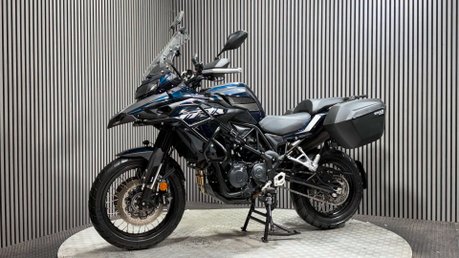 Benelli TRK 502 X 2022 ONLY 10K SIDE BOXES CAR PLAY A2 READY NEW MOT 500CC 12