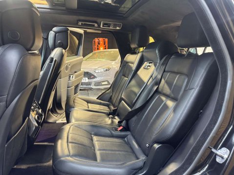 Land Rover Range Rover Sport 3.0 Range Rover Sport Autobiography Dynamic SDV6 Auto 4WD 5dr 18