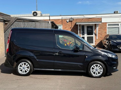 Ford Transit Connect 1.5 Transit Connect 200 Limited TDCi 17