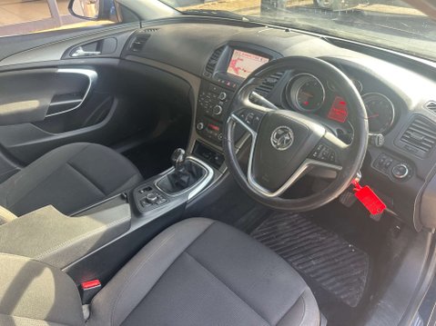 Vauxhall Insignia 2.0 Insignia Exclusive Nav CDTi 5dr 8