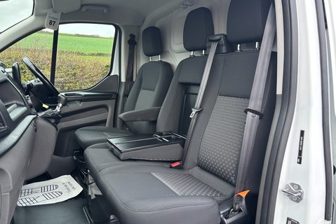 Ford Transit Custom 300 L2 H2 Trend 130 ps Panel Van - Air Con 3
