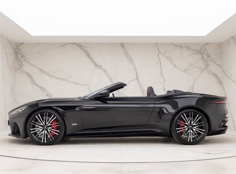 Aston Martin DBS Superleggera Volante 2