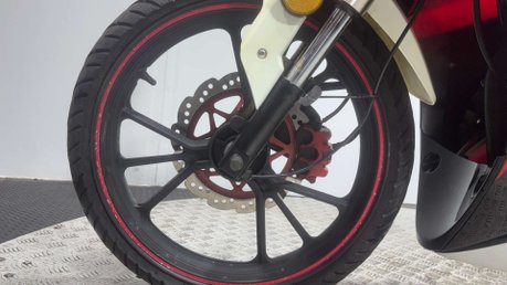 Lexmoto Hawk 2017 ONLY 3K PROJECT BIKE 1 OWNER SPORTS LEARNER BIKE 125CC 27