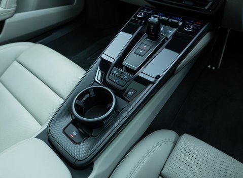 Porsche 911 Carrera S (992) 20