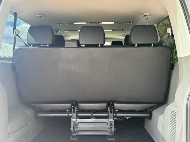 Volkswagen Transporter Shuttle (Sold) 2.0 TDI SE 8 Seater Diesel DSG SWB Euro 6 (s/s) (150 ps) 10