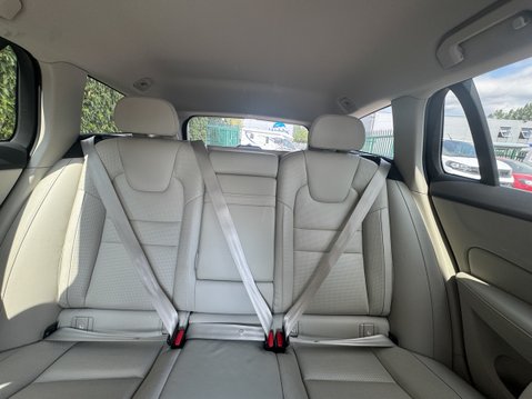 Volvo V60 2.0 D4 Inscription Pro Estate 5dr Diesel Auto Euro 6 (s/s) (190 ps) 9