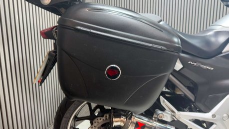 Honda NC700 2012 ONLY 18K FULL LUGGAGE MANUAL NEW MOT A2 700CC 40