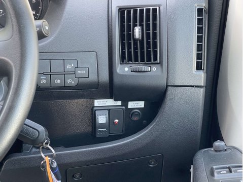 Peugeot Boxer 2.2 Boxer 440 L4H2 17-Seat Non-D1 Lightweight minibus with Hydraulic Passen 24
