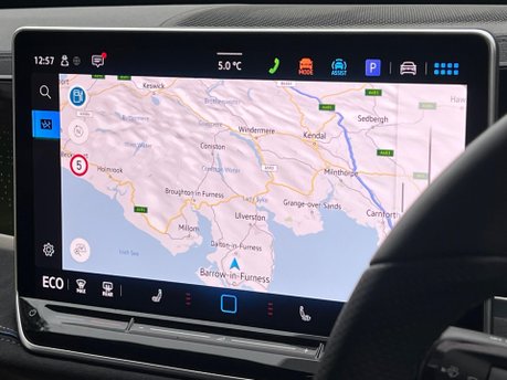 Volkswagen Passat R-LINE DSG 11