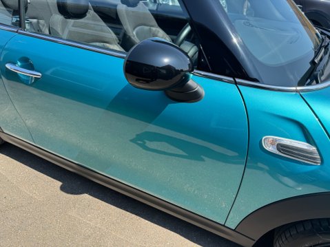 Mini Convertible COOPER 11