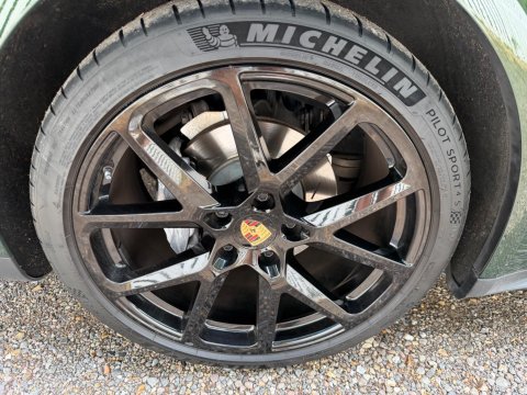 Porsche Panamera 4 PDK 48