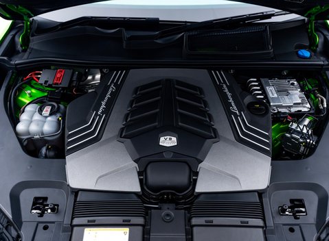 Lamborghini Urus PERFORMANTE 59