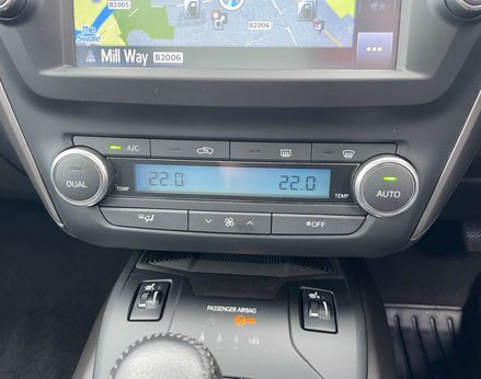 Toyota Avensis 1.8 Avensis Excel Valvematic CVT 5dr 40