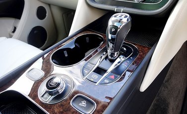 Bentley Bentayga 29