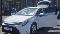 Toyota Corolla 1.8 VVT-h Design Touring Sports 5dr Petrol Hybrid CVT Euro 6 (s/s) (122 ps) 7
