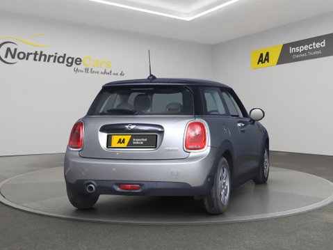 Mini Hatch 1.5 Cooper Auto Euro 6 (s/s) 3dr 6