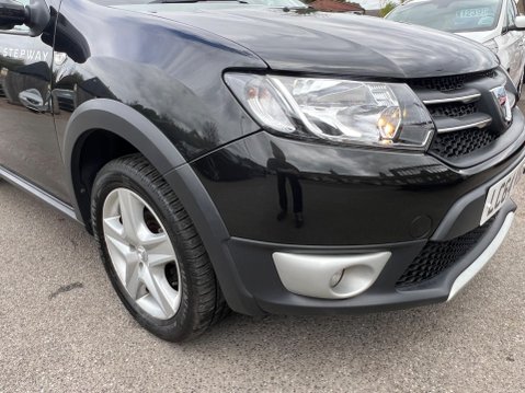 Dacia Sandero Stepway 0.9 TCe Laureate Euro 5 5dr 12