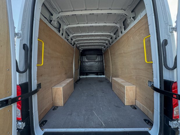 Volkswagen Crafter LWB L3H2 High Roof Commerce Plus Cr35 Air Con Sensors EURO 6 9