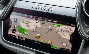 Ferrari GTC4 Lusso 19