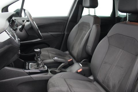 Vauxhall Crossland 5dr 1.2 Turbo Ultimate 6