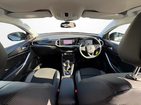 Vauxhall Grandland 1.2 Turbo SRi 5dr 16