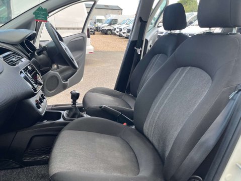 Fiat Punto 1.2 Punto Pop+ 5dr 37