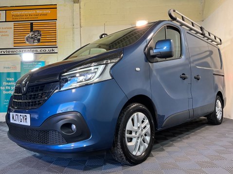 Renault Trafic 2.0 dCi ENERGY 28 Sport SWB Standard Roof Euro 6 (s/s) 5dr 45