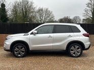 Suzuki Vitara SZ-T MHEV 6