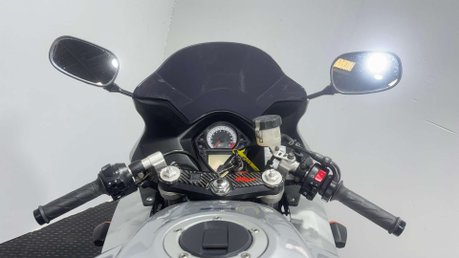 Suzuki SV650 SV650 2003 31K LONG MOT PERFECT A2 BIKE VTWIN SERVICED 650CC 58