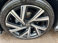 Volkswagen Golf R-LINE TDI DSG 27