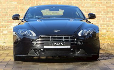 Aston Martin V8 Vantage S 15