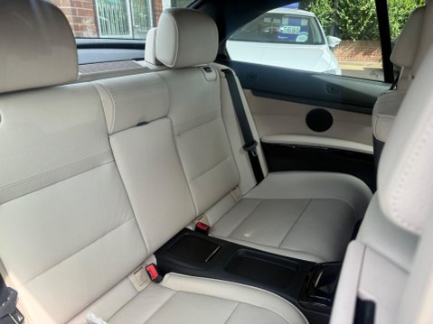 BMW 3 Series 3.0 325i SE Steptronic Euro 5 2dr 13