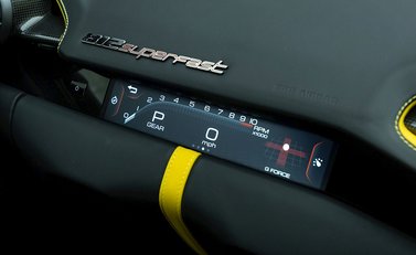 Ferrari 812 Superfast 16