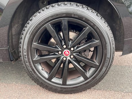 Jaguar F-Pace 2.0 D180 R-Sport Auto AWD Euro 6 (s/s) 5dr 75