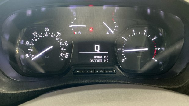 Peugeot Expert XLWB L3H1 Low Roof Professional Premium 2900 Air Con EURO 6 10
