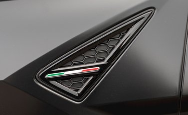 Lamborghini Urus 28