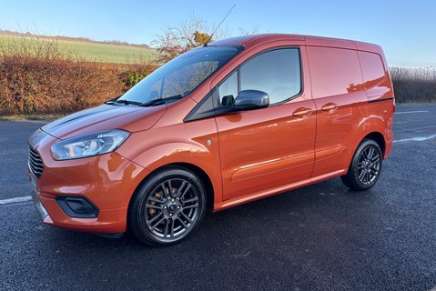 Ford Transit Courier Sport 1.0 Ecoboost - Sat Nav / Rear Camera 1