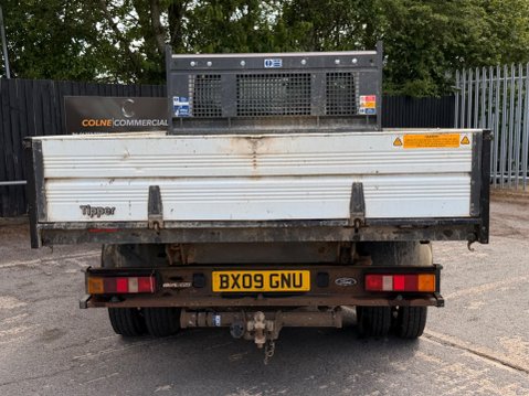 Ford Transit 350 MWB 5