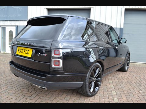 Land Rover Range Rover 5.0 P565 V8 SV Autobiography Dynamic Black Auto 4WD Euro 6 (s/s) 5dr 25