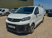 Vauxhall Vivaro SWB L1H1 [SOLD MM] Low Roof F2700 Dynamic Air Con Sensors EURO 6 2