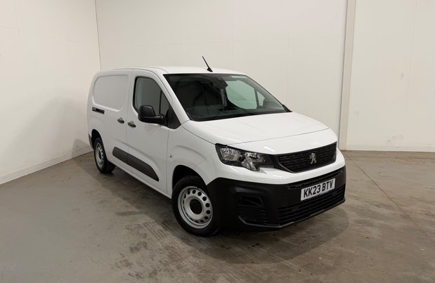 Peugeot Partner PARTNER LONG DIESEL 850 1.5 Blue HDi 100 Professional Prem + Crew Van