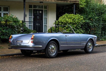 Alfa Romeo 2000 Touring Spider 3