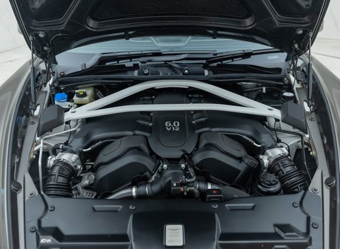 Aston Martin Vanquish S 41