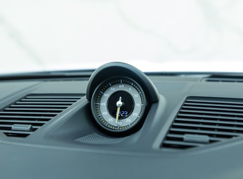 Porsche 911 GT3 Touring (992) 20